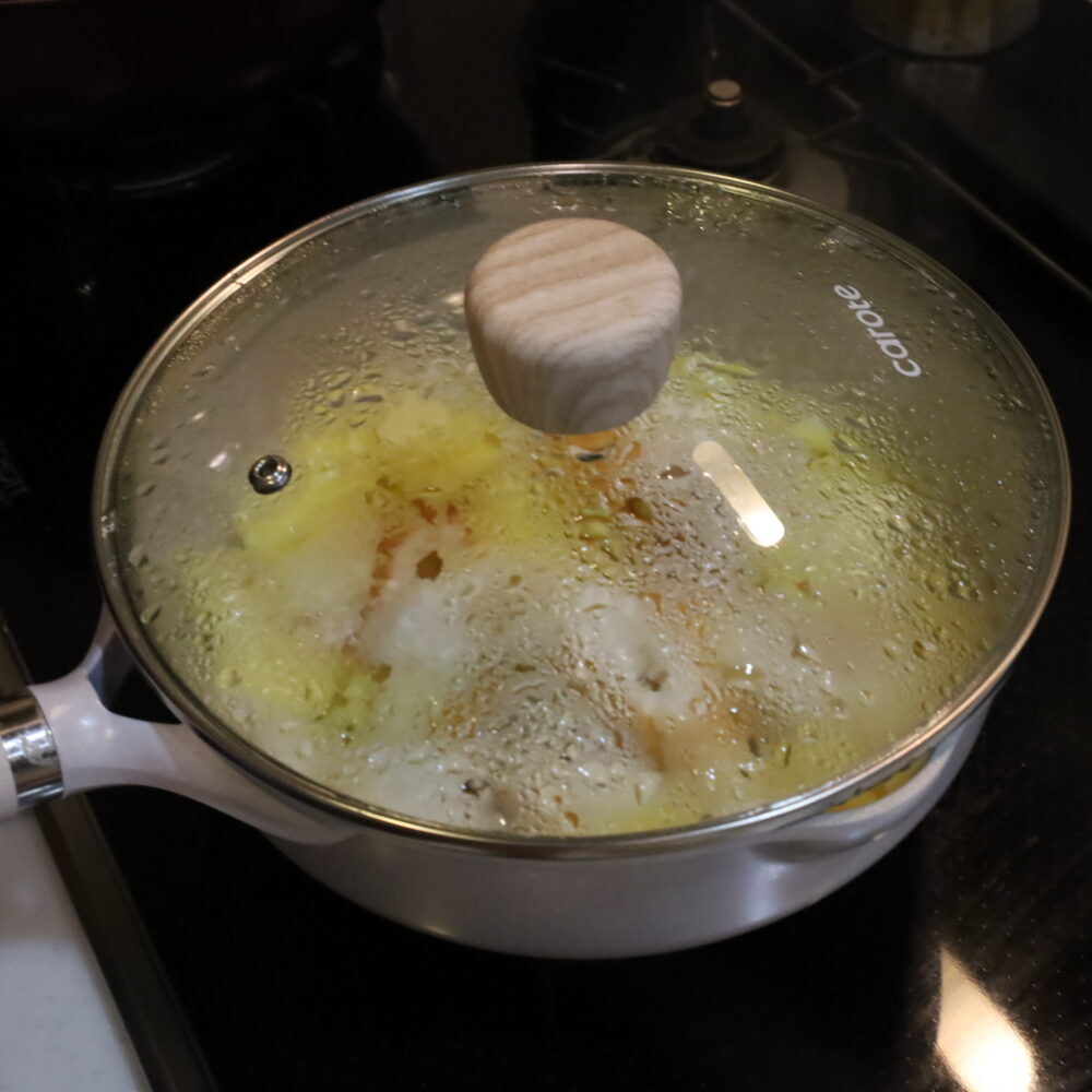 IMG 5186 とろとろホクホク竹輪とじゃがいものグラタン。ちくわのうま味で海の幸の贅沢ホワイトソースになる！