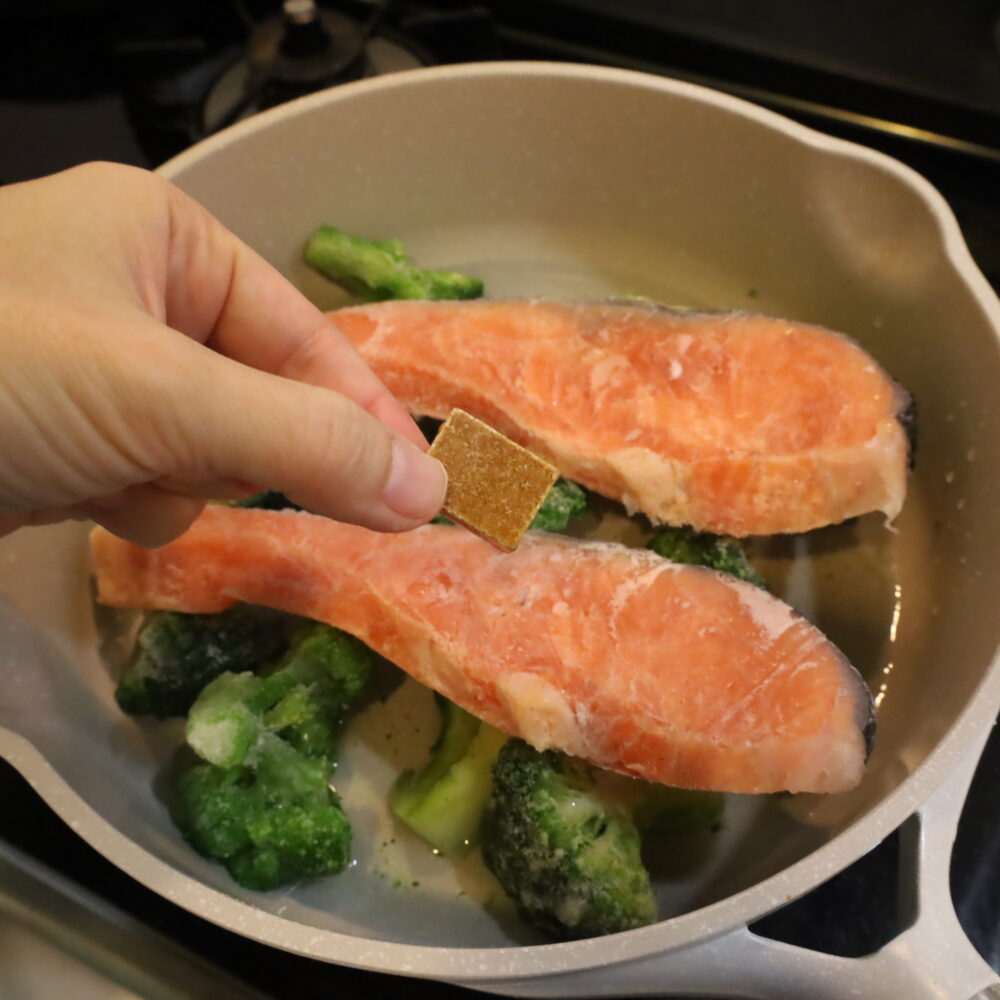 IMG 6944 冷凍ブロッコリーと冷凍鮭のチーズクリームシチュー