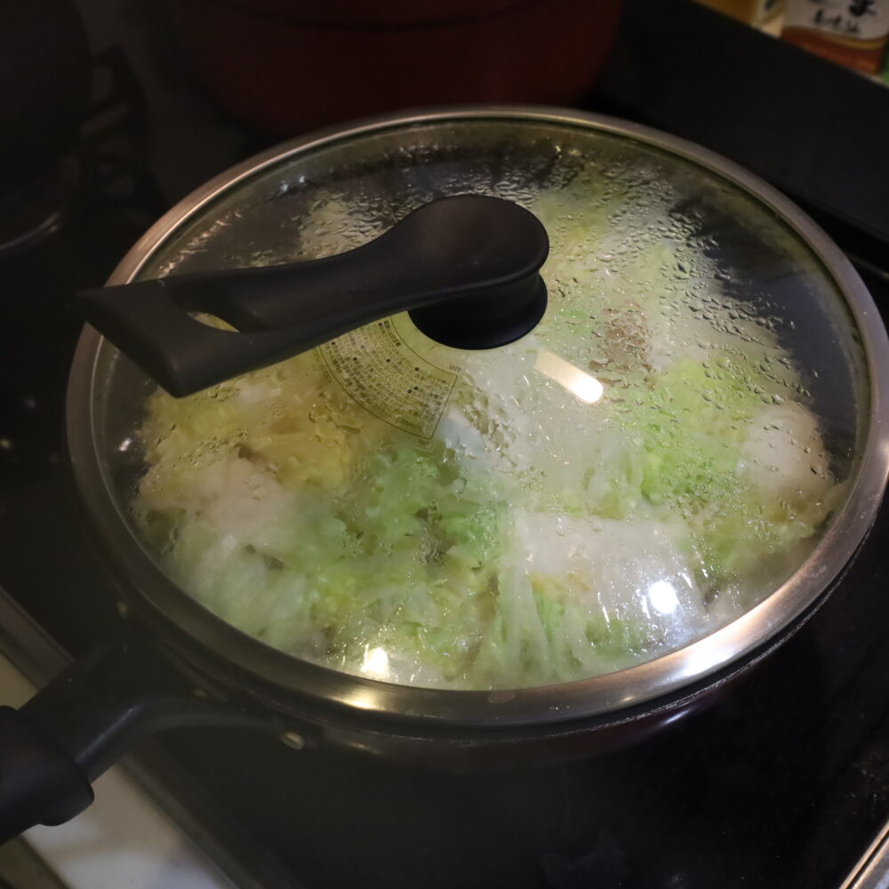 IMG 7368 白菜が大量消費できる定番作り置きおかず。15分で完成！とろとろ白菜と豚こまのうま塩あんかけ