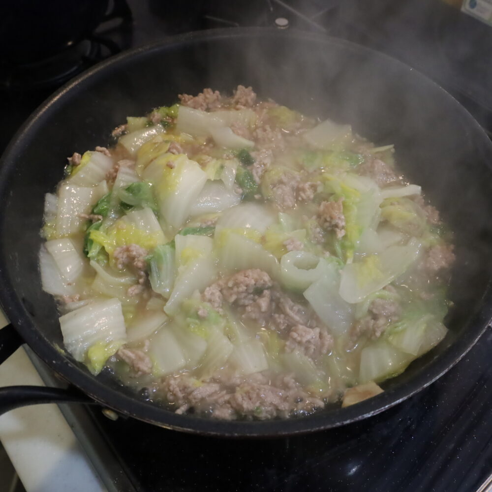 白菜が大量消費できる作り置きレシピ。とろとろ白菜とごろごろひき肉のうま塩あんかけ 23 白菜が大量消費できる作り置きレシピ。とろとろ白菜とごろごろひき肉のうま塩あんかけ IMG 7493 白菜が大量消費できる作り置きレシピ。とろとろ白菜とごろごろひき肉のうま塩あんかけ