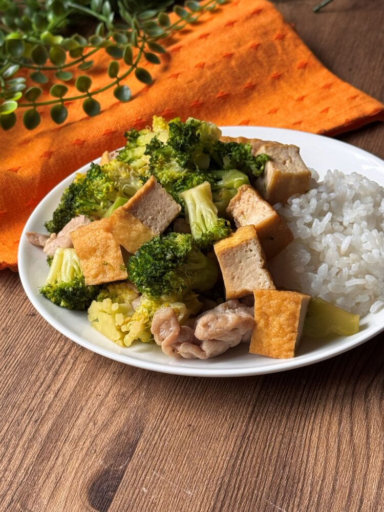 たんぱく質しっかり栄養たっぷり!7分で完成あつあげブロッコリーのバター醤油かけごはん 1 たんぱく質しっかり栄養たっぷり!7分で完成あつあげブロッコリーのバター醤油かけごはん IMG 9385j たんぱく質しっかり栄養たっぷり!7分で完成あつあげブロッコリーのバター醤油かけごはん