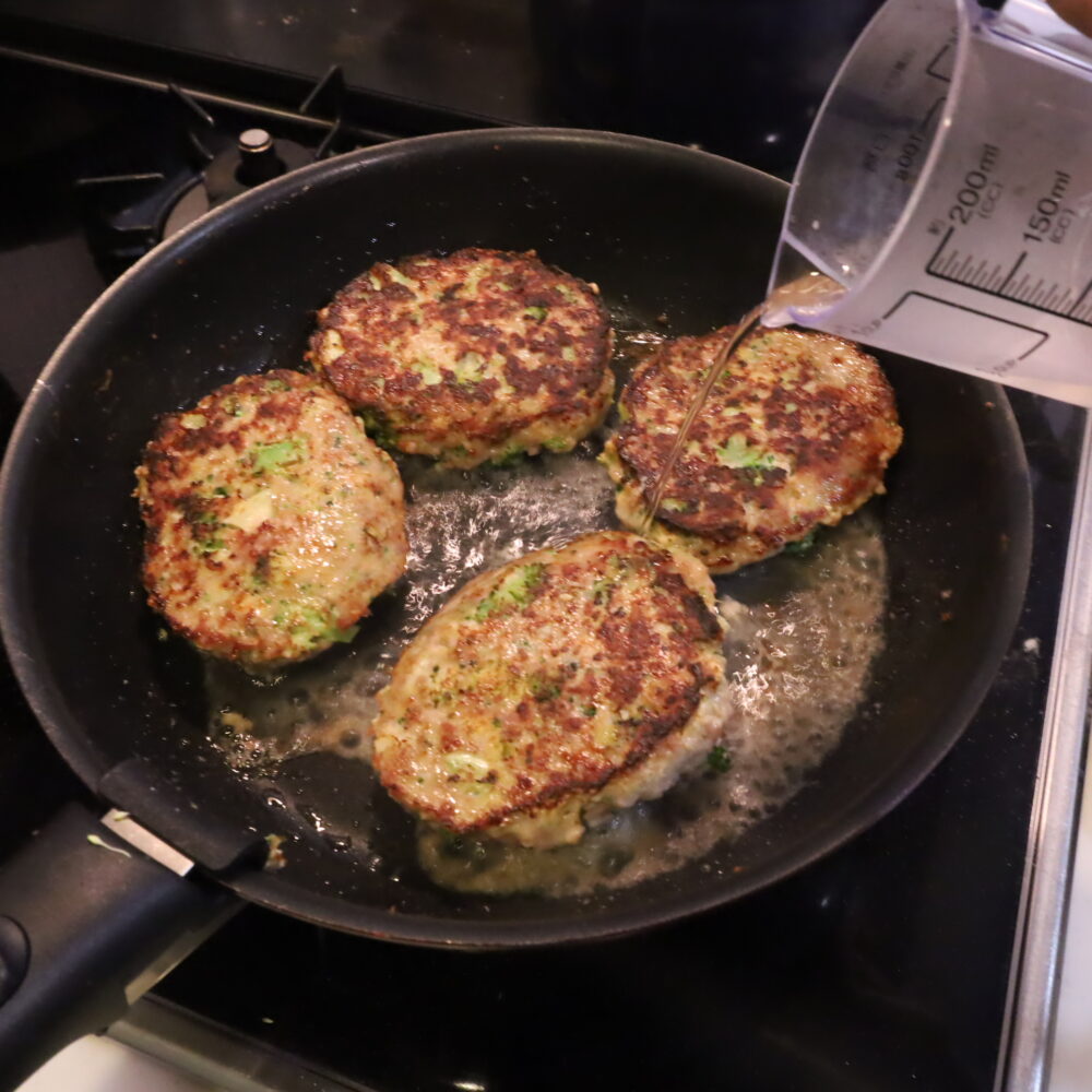 IMG 9811 包丁不要！20分で完成！ほくほくブロッコリーのジューシーハンバーグ