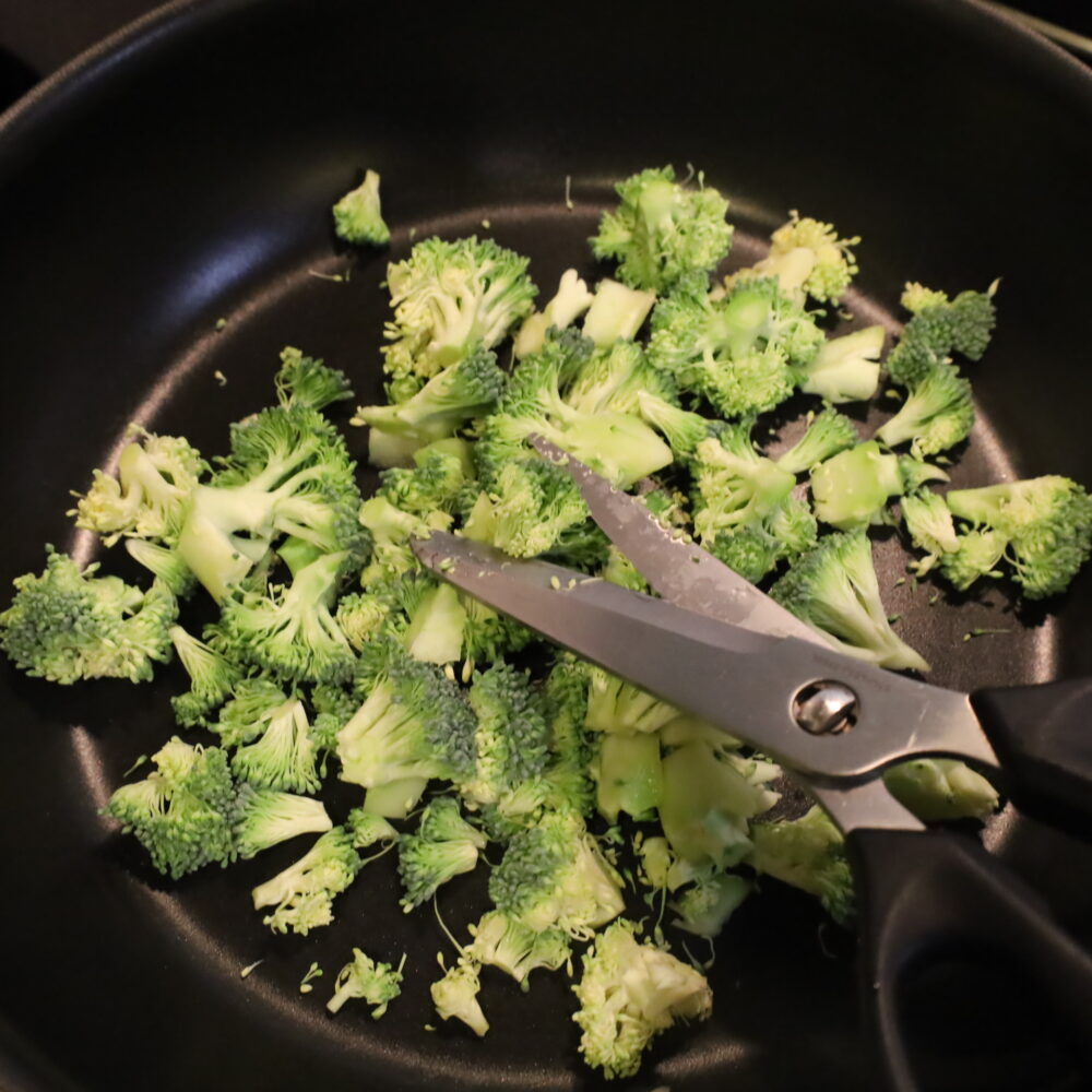 IMG 9897 包丁不要！20分で完成！ほくほくブロッコリーのジューシーハンバーグ