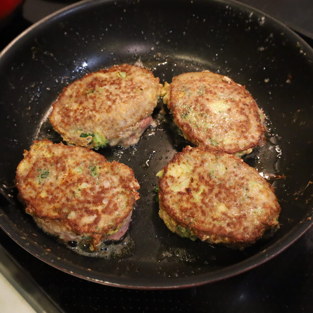 IMG 9915 包丁不要！20分で完成！ほくほくブロッコリーのジューシーハンバーグ