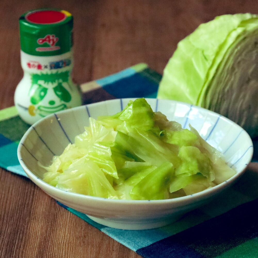 あと1品欲しいときの救世主!5分で作れる「魔法のうま味キャベツ」のレシピ。 1 あと1品欲しいときの救世主!5分で作れる「魔法のうま味キャベツ」のレシピ。 GYewym0aoAAmIFr あと1品欲しいときの救世主!5分で作れる「魔法のうま味キャベツ」のレシピ。