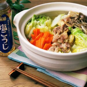 《調味料2つだけ》覚えておきたい鍋つゆの黄金比！「白菜と鶏もも肉のうまつゆ鍋」のレシピ。