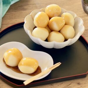 魅惑のもちぷる食感♪手が止まらなくなる「お豆腐みたらし団子」のレシピ。