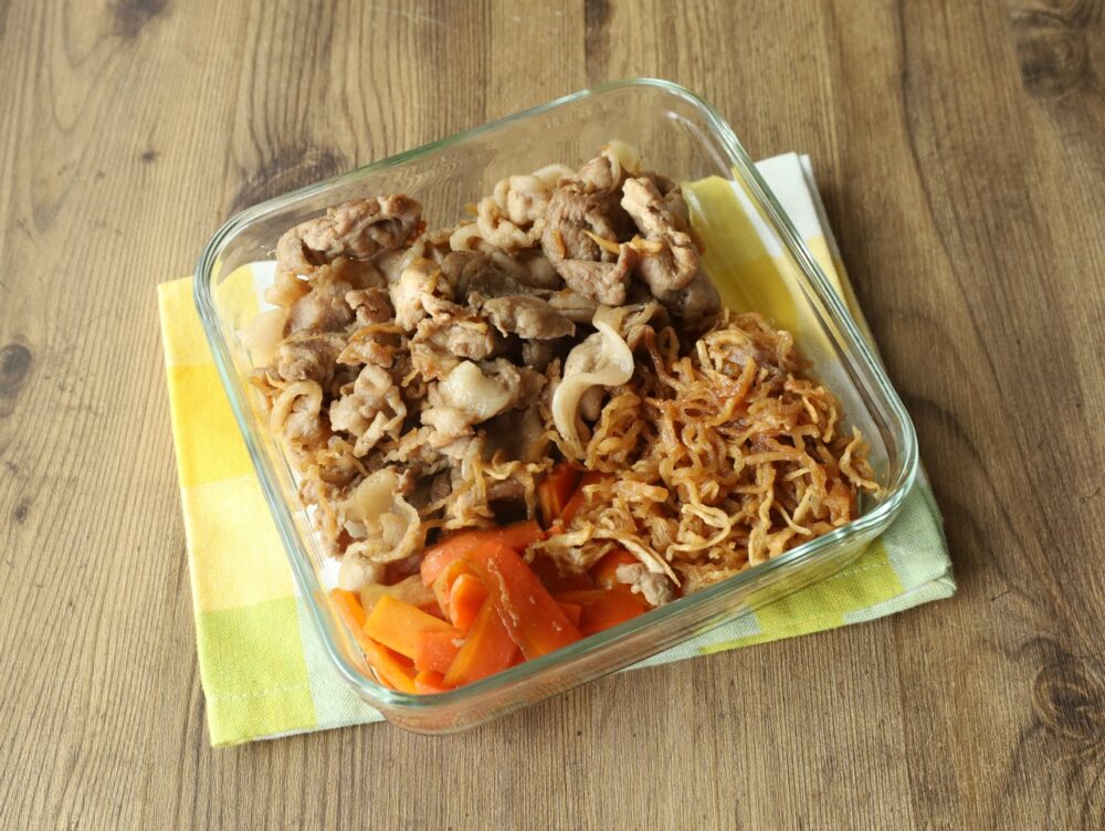 切り干し大根と豚肉の醤油炒め サッと作れておいしい「切り干し大根と豚肉の醤油炒め」！ご飯がすすむ甘辛味♪